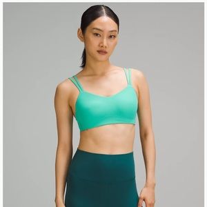 Lululemon Like a Cloud Ribbed Bra
Light Support, B/C Cup